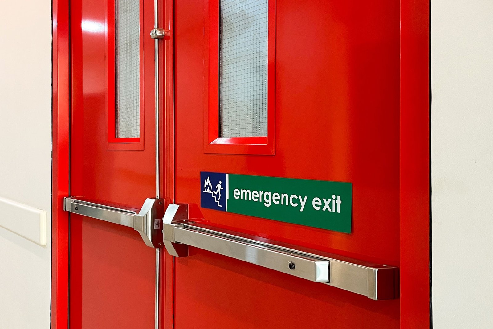 Push Bar Fire Exit Doors